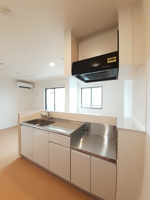 リメインズ湘南 キッチン