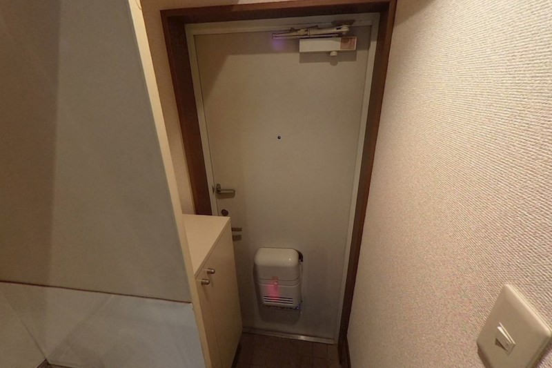 六会グリーンハイツ 玄関