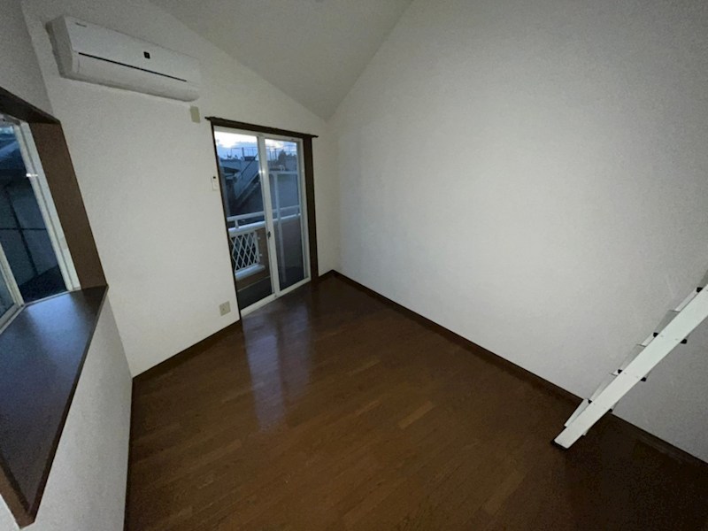 六会グリーンハイツ ベッドルーム