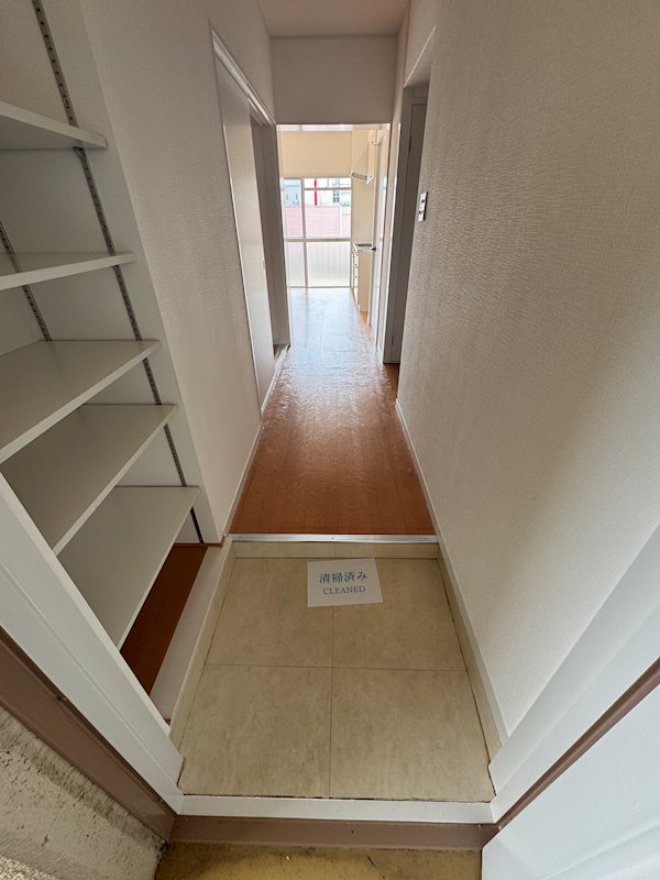 秋葉コーポ 玄関