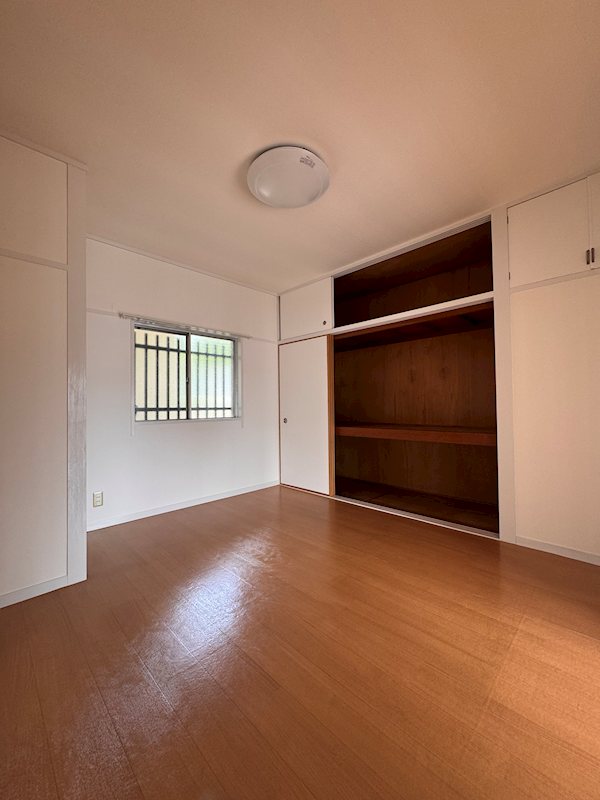 秋葉コーポ ベッドルーム