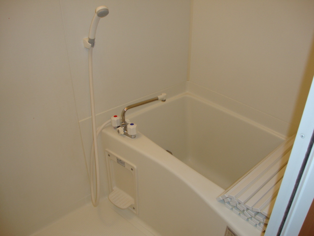 プリオール２００４ 風呂画像