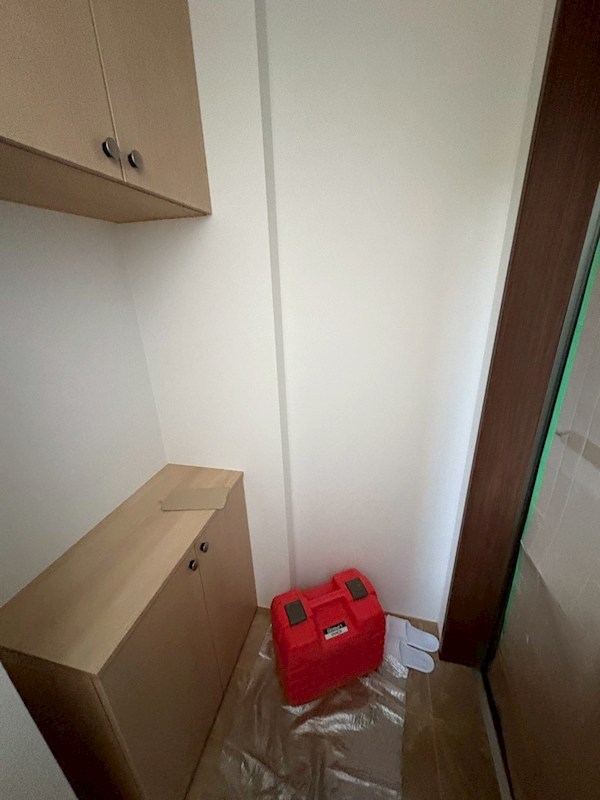 メゾンドカメリア 玄関