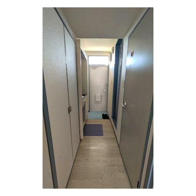 リバービュー 玄関