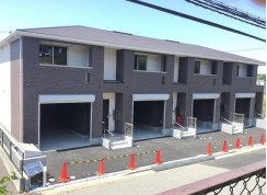 HADANOBASE A 203号室 外観