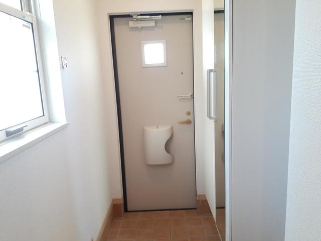 アモーレエイ・エス 玄関