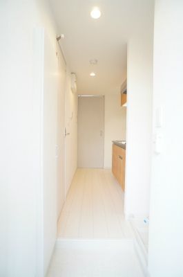 リブリ・PLAGE江ノ島 玄関