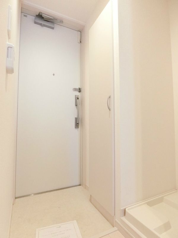 リブリ・パルク朝日町 玄関