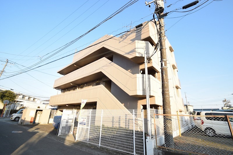 ロイヤルマンション松田 105号室 外観