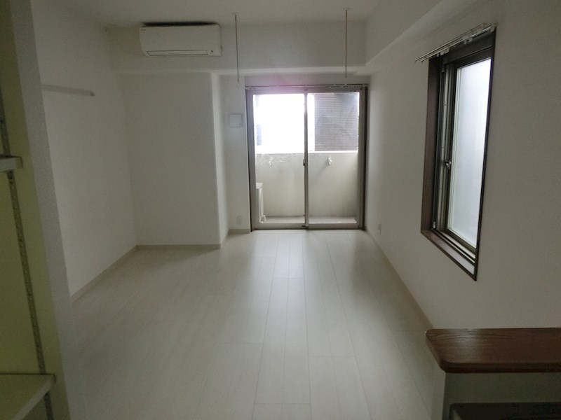 ドマーニ伊勢原 リビング