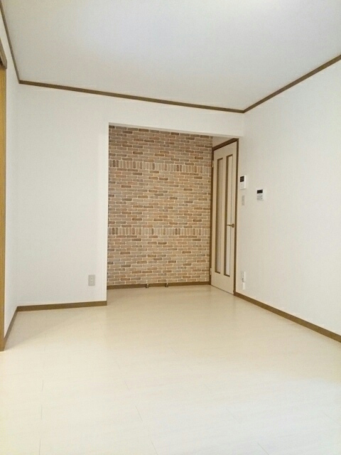 モンラルジュ８番館 リビング