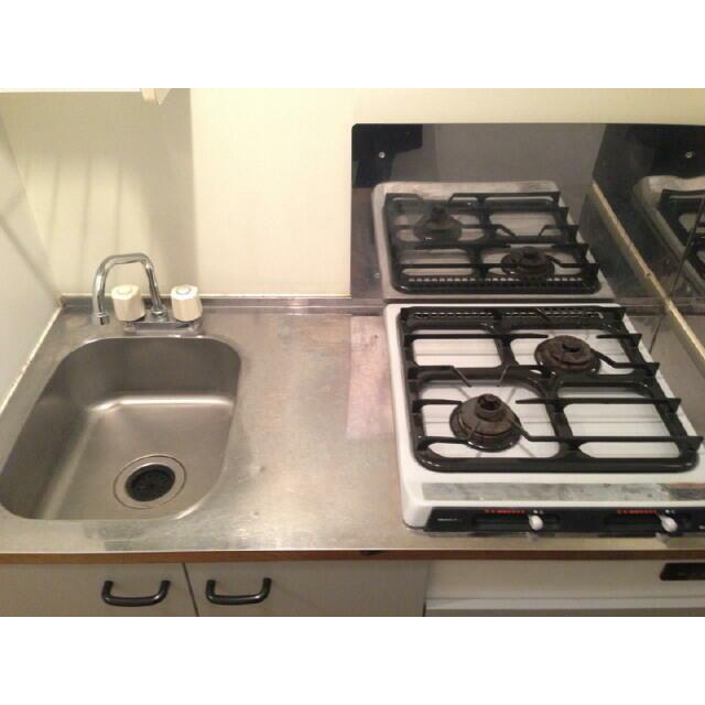 アンプルール　湘南ヒルズ 玄関