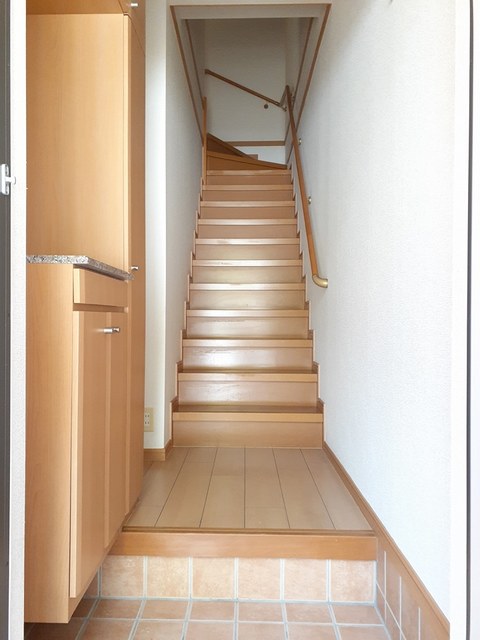 ヴィラ・ミコハタ 玄関