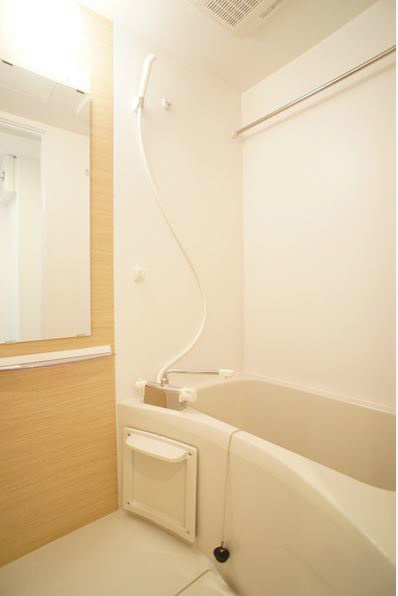 リブリ・フルール湘南 風呂画像