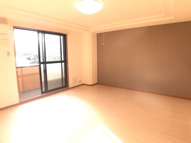 ヴィアーレ・ガーナ ベッドルーム