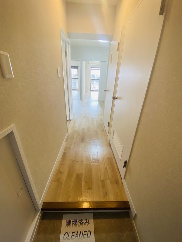 キャッスル希望 玄関