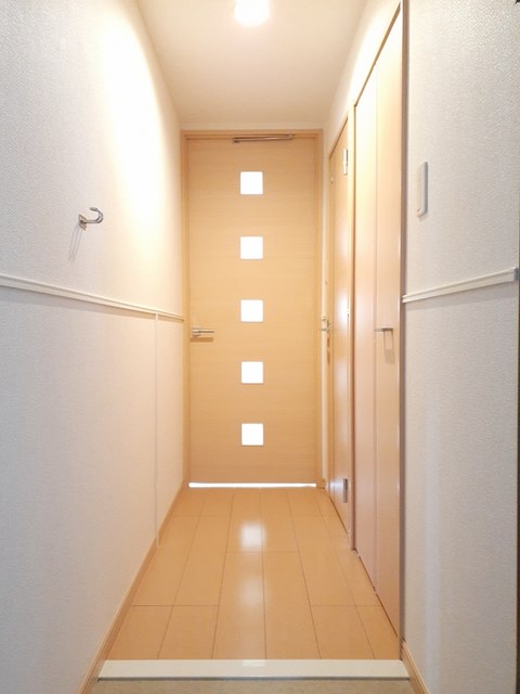 グリーンビラ郷美 玄関