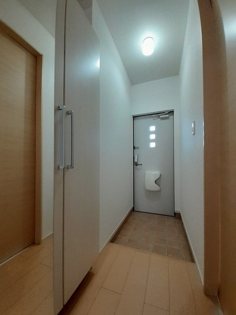 コア・ロード湘南Ⅰ 玄関