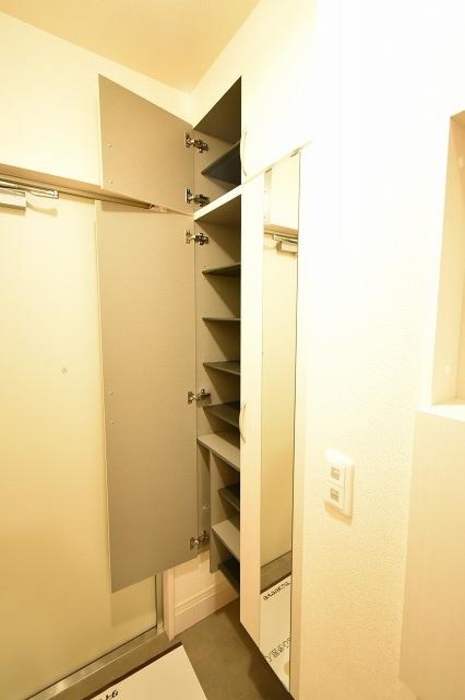 グランマール 玄関