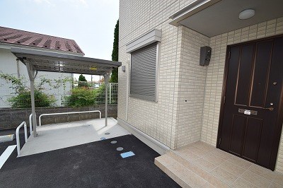 メゾネット萩山 玄関