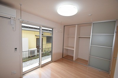 メゾネット萩山 ベッドルーム