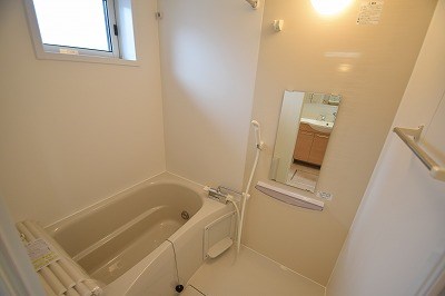 メゾネット萩山 風呂画像