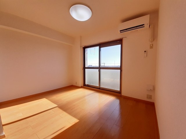 メゾン　ド　ブローテＢ リビング