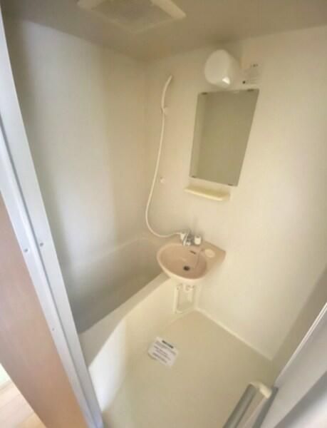 メローフラッツ湘南 風呂画像