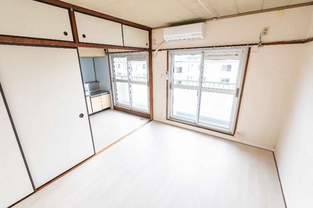 港南台めじろ団地３８号棟 リビング