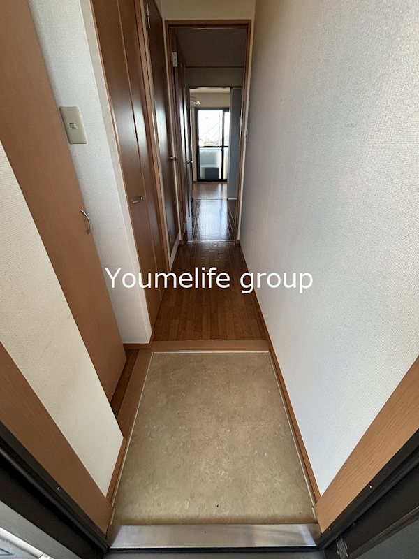 ハイネスＫ 玄関