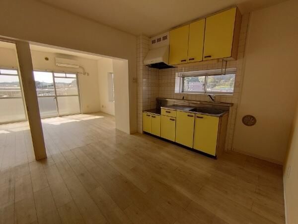 サンバレー飯島 リビング