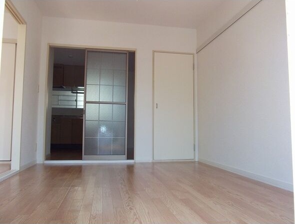 サニーハイツ神戸B ベッドルーム