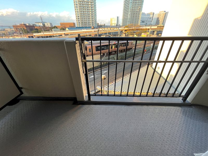 ライオンズマンション海老名第３ ベランダ