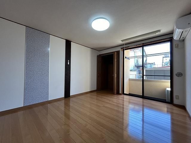 ポスト＆ビーム木の家Ｃ リビング