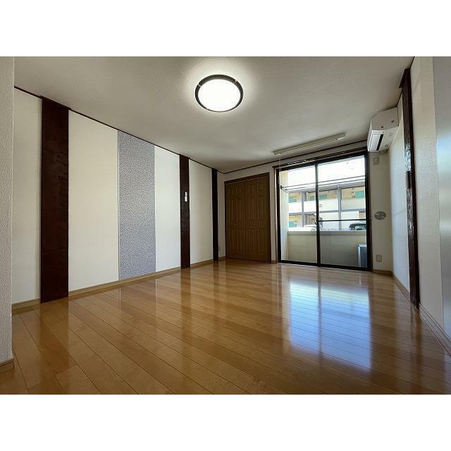 ポスト＆ビーム木の家Ｂ リビング