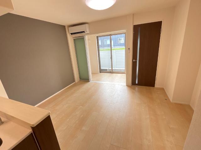 ディモーラ リビング