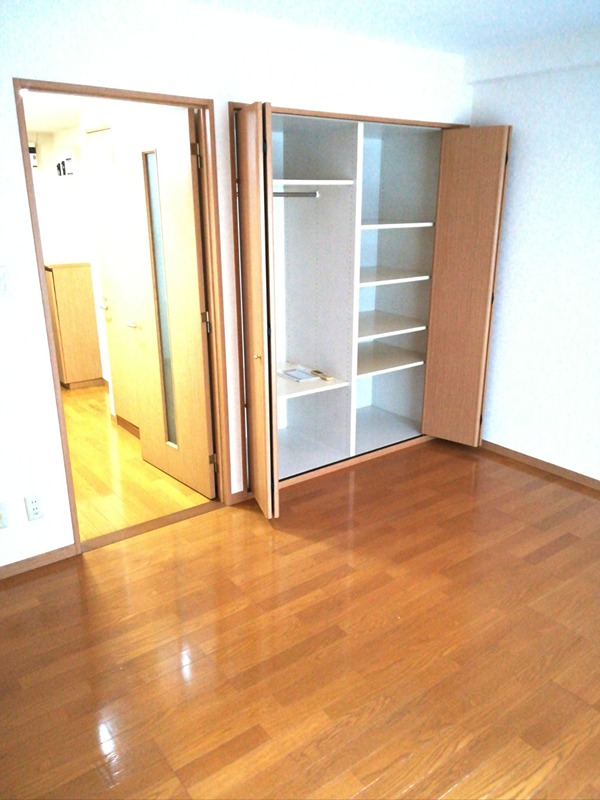 エール湘南台 ベッドルーム