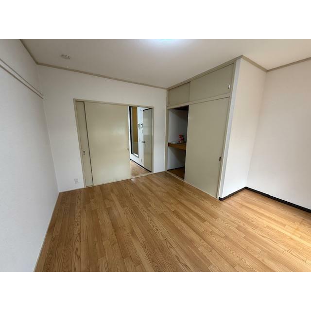 ロイヤル湘南 リビング