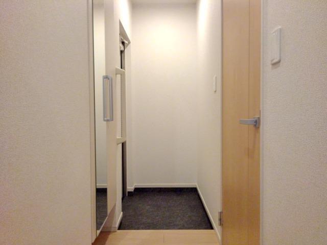 アイヴィ・ヒルズⅡ 玄関