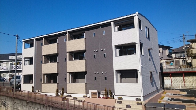 サンライズヒルⅦ 301号室 外観