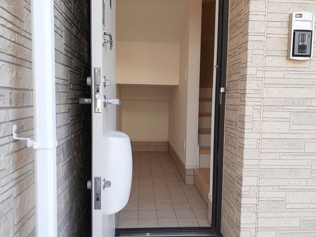 サンライズヒルⅦ 玄関