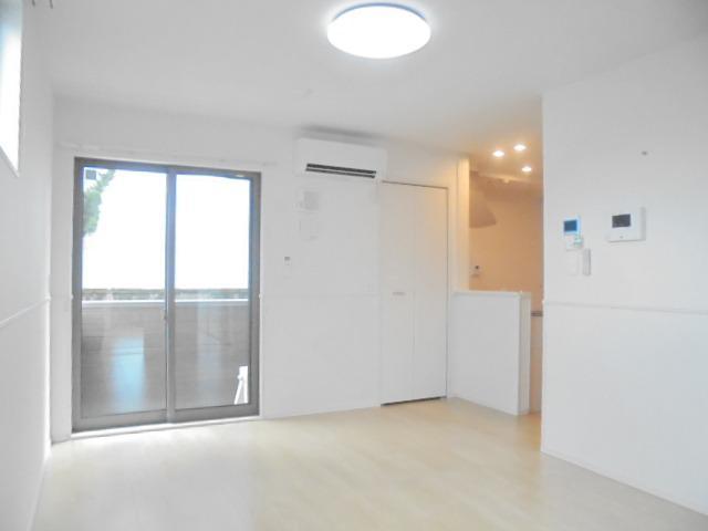 カメリア リビング