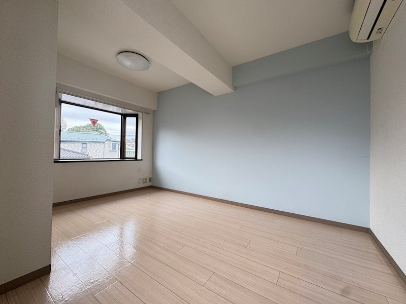 サテライトビル リビング