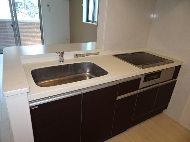 てらす　はに キッチン