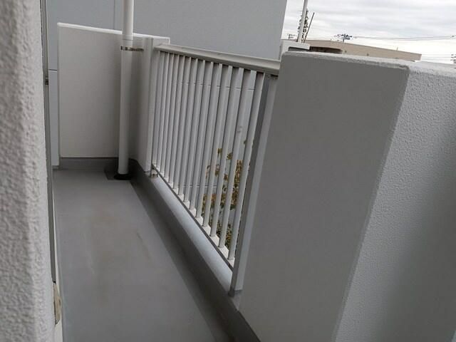 厚木岡田団地12号棟 ベランダ