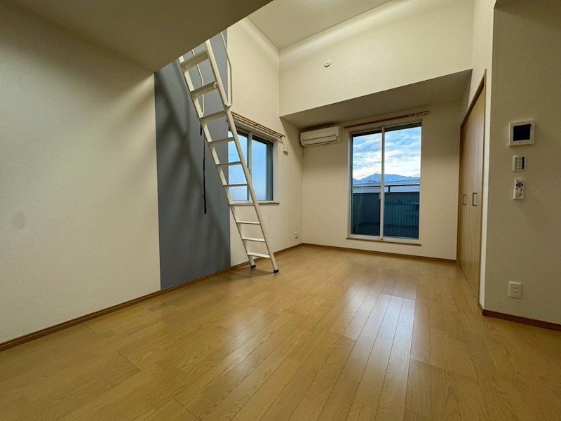 レパード板戸 リビング