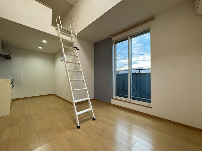 レパード板戸 リビング