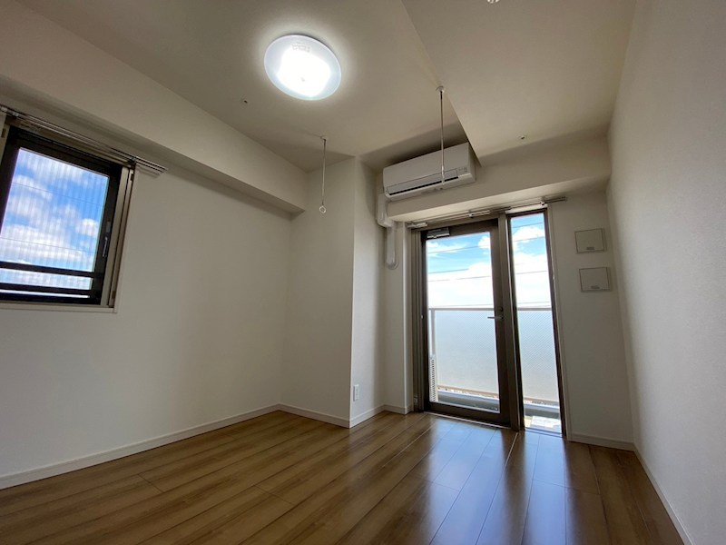 小田急伊勢原駅前マンション リビング