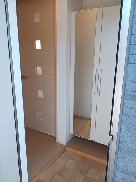 イリーデ　２ 玄関