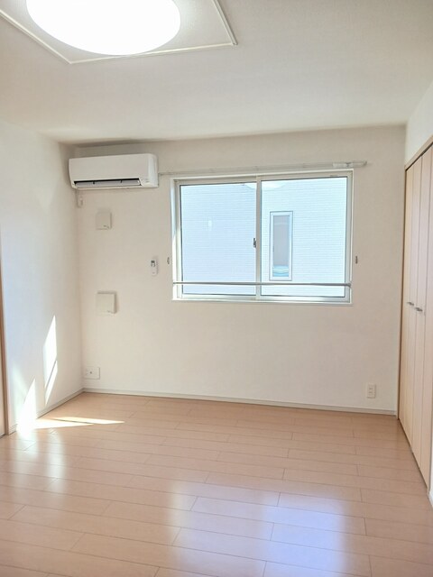 イリーデ　２ リビング